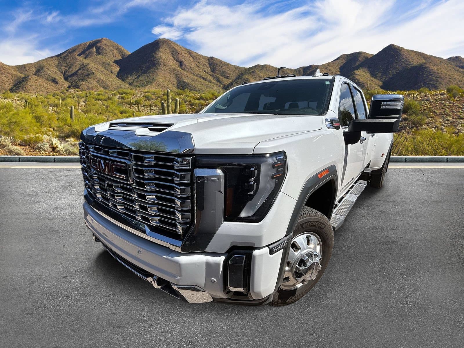 2024 GMC Sierra Denali DRW